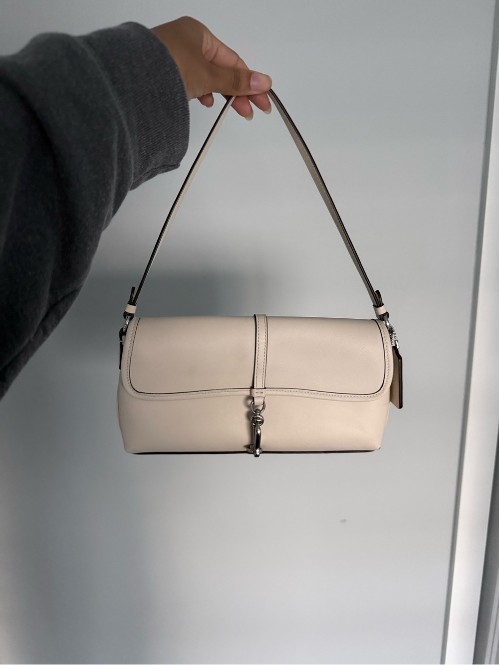 Coach small hamptons shoulder bag